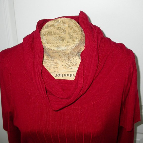 Red Knit Cowl Neck Tunic - Picture 13 of 13
